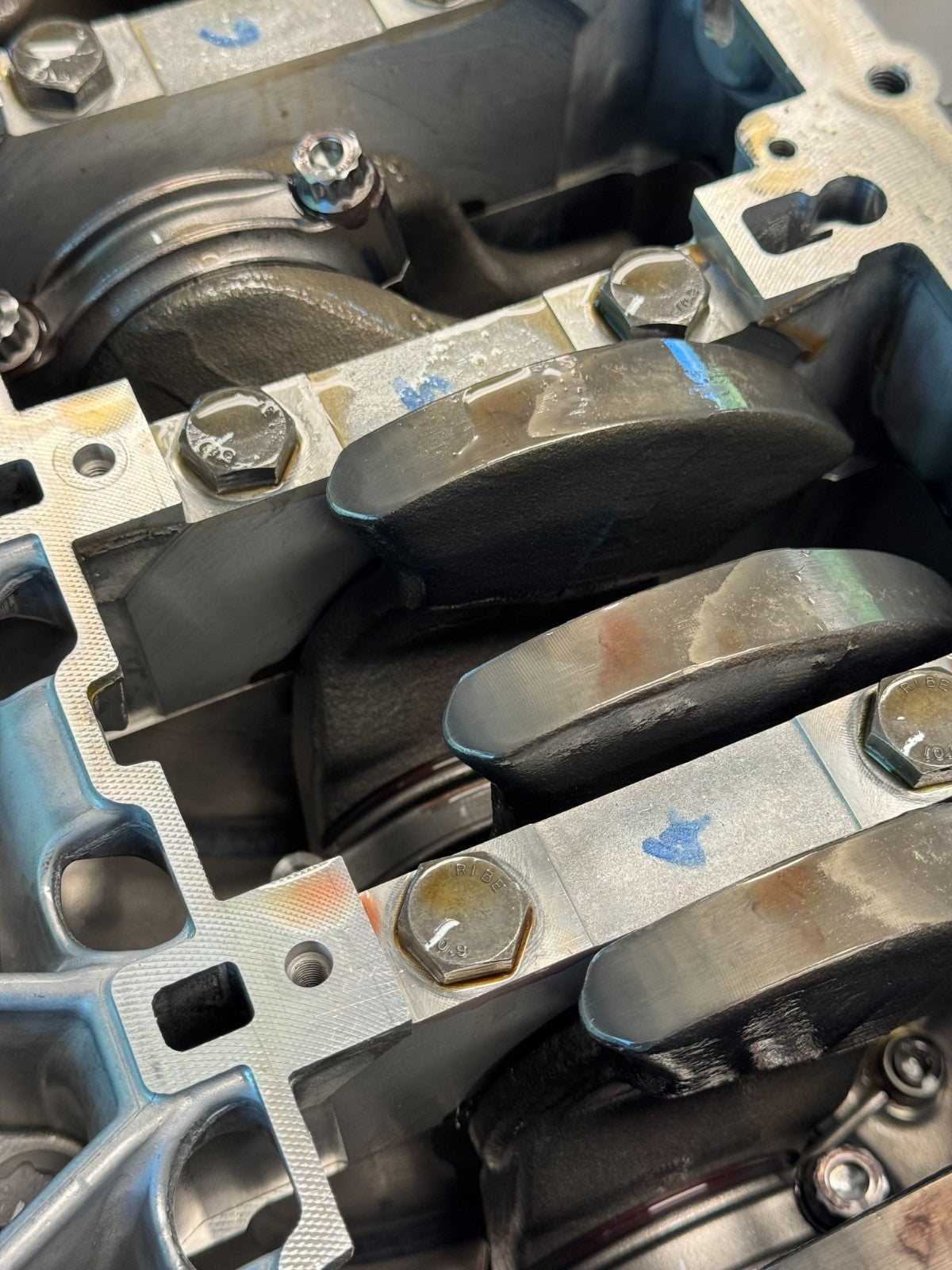 Underside of the short block: crankshaft and main caps